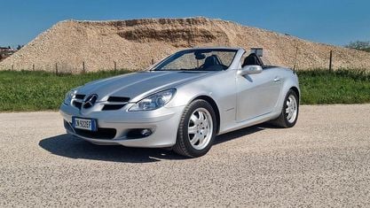 Usata Mercedes SLK200 163 CV (119 kW) 2004 Argento Cabrio