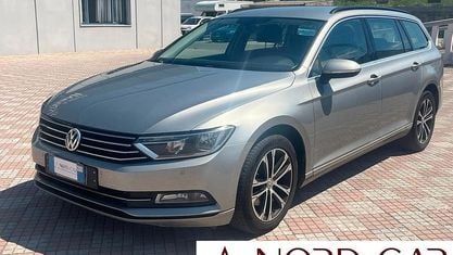 Usata VW Passat Comfortline 150 CV (110 kW) 2016 Grigio Station wagon