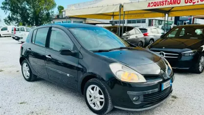 Usata Renault Clio II Dynamique 85 CV (62 kW) 2008 Nero Berlina