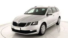 Argento Usata 2020 Skoda Octavia G-TEC Style Station wagon | 13.500 € (Ottimo prezzo)
