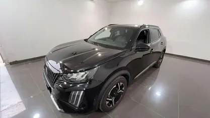 Usata Peugeot 2008 Allure 101 CV (74 kW) 2025 Bianca SUV