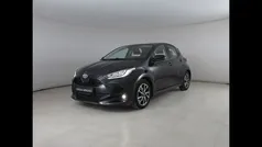 Nero Usata 2021 Toyota Yaris Hybrid Trend Tre volumi | 16.500 € (Buon prezzo)