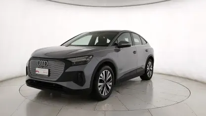 Usado Audi Q4 Sportback e-tron Business 150 kW (204 CV) 2022 Gris SUV