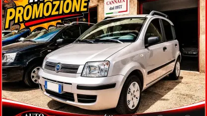 Usata Fiat Panda Emotion 69 CV (50 kW) 2006 Argento Utilitaria