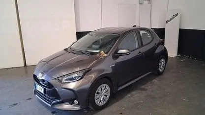Usata Toyota Yaris Hybrid Business Edition 92 CV (67 kW) 2021 Utilitaria