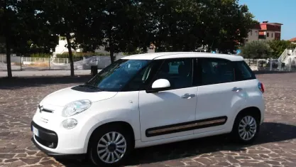 Usata Fiat 500L Lounge 85 CV (62 kW) 2015 Bianco Monovolume