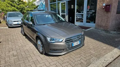 Usata Audi A3 Business 110 CV (80 kW) 2016 Marrone Berlina