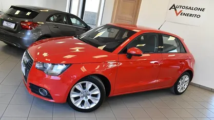 Rosso Usata 2012 Audi A1 Ambition Due volumi | 7900 € (Buon prezzo)
