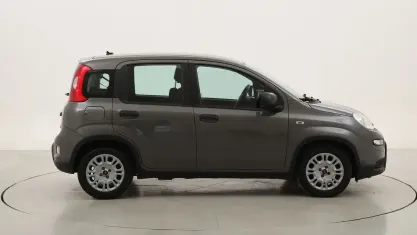 Usata Fiat Panda 70 CV (51 kW) 2023 Grigiogrigio Utilitaria