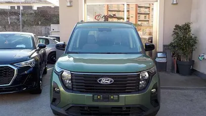 Vari colori Nuova 2025 Ford Tourneo Courier Titanium Monovolume | 20.300 € (Buon prezzo)