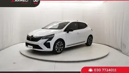 Usata Renault Clio V Techno 143 CV (105 kW) 2024 Bianco Berlina