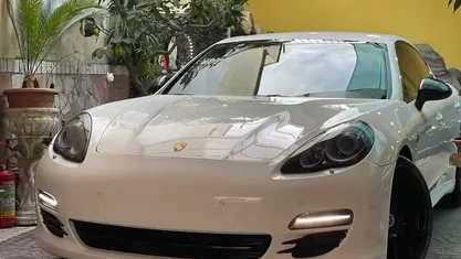 Usata Porsche Panamera 400 CV (294 kW) 2010 Bianco Utilitaria