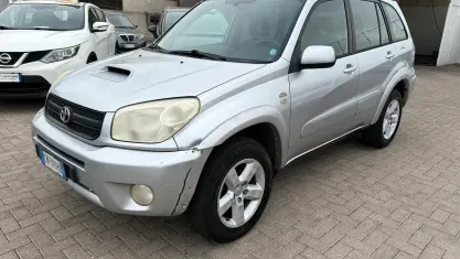 Usata Toyota RAV4 Sol 116 CV (85 kW) 2004 Grigio SUV