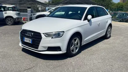 Usata Audi A3 Business 116 CV (85 kW) 2017 Bianco Berlina