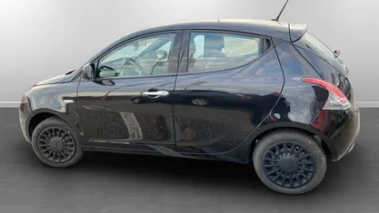 Nero Usata 2022 Lancia Ypsilon Silver Due volumi | 11.290 € (Buon prezzo)