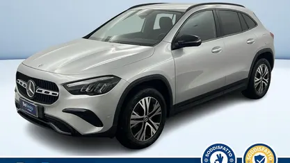 Begagnad Mercedes GLA200 Advanced 150 HK (110 kW) 2024 Silver SUV