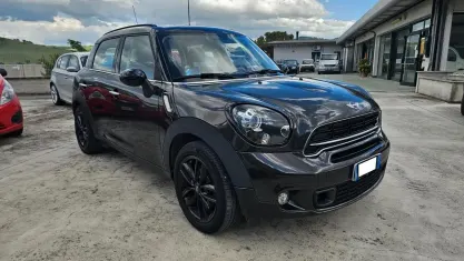 Usata Mini Cooper Countryman 143 CV (105 kW) 2017 Grigio SUV
