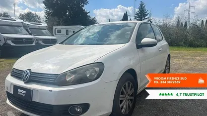 Begagnad VW Golf VI Trendline 105 HK (77 kW) 2010 Vit Halvkombi