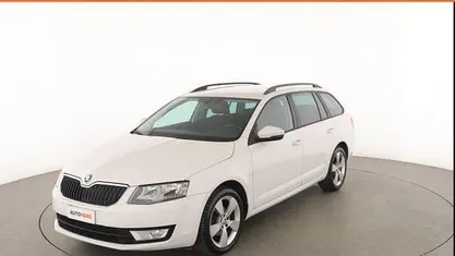 Usado Skoda Octavia Style 110 CV (80 kW) 2016 Blanco Utilitario