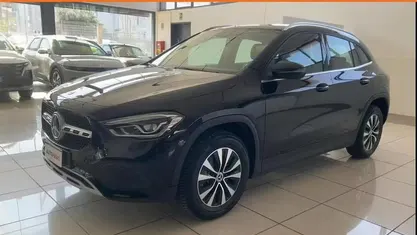 Begagnad Mercedes GLA250 Business 160 HK (117 kW) 2022 Svart SUV