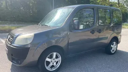 Usata Fiat Doblò Dynamic 85 CV (62 kW) 2007 Grigio Monovolume