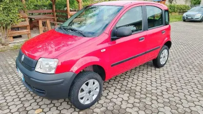 Usata Fiat Panda 4x4 69 CV (50 kW) 2010 Rosso Utilitaria
