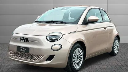 Usata Fiat 500e Icon 42 kW (58 CV) 2023 Rosa Berlina