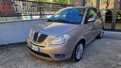 Bianco Usata 2009 Lancia Ypsilon Due volumi | 4200 € (Buon prezzo)