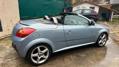 Usata 2006 Opel Tigra Sport Cabrio | 4490 € (Buon prezzo)