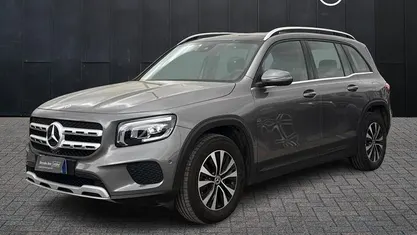 Usata Mercedes GLB200 150 CV (110 kW) 2022 Grigio SUV