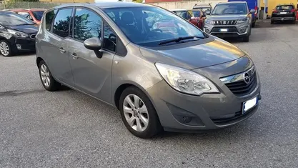 Usata Opel Meriva Cosmo 95 CV (69 kW) 2012 Monovolume