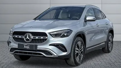 Nuova Mercedes GLA180 116 CV (85 kW) 2025 Bianco SUV