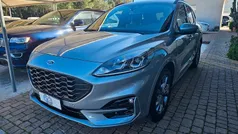 Grigio Usata 2023 Ford Kuga ST-Line SUV | 25.100 € (Buon prezzo)