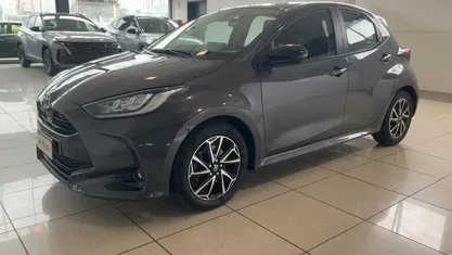 Usata Toyota Yaris Hybrid Trend 116 CV (85 kW) 2023 Grigio