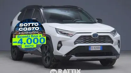 Bianco tetto nero Usata 2021 Toyota RAV4 Hybrid Style SUV | 25.968 € (Super prezzo)