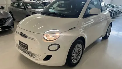 Nuova Fiat 500e 42 kW (58 CV) 2026 Bianco