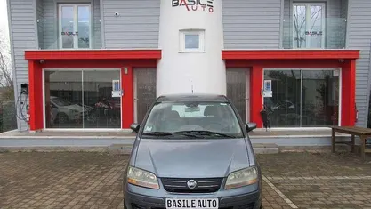 Usata Fiat Idea Emotion 69 CV (50 kW) 2004 Blu Monovolume