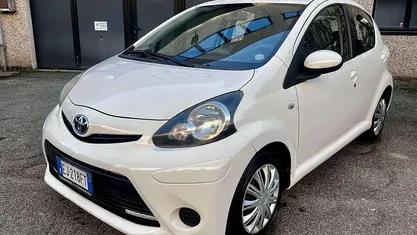 Other Usata 2011 Toyota Aygo Connect Style Due volumi | 4300 € (Ottimo prezzo)