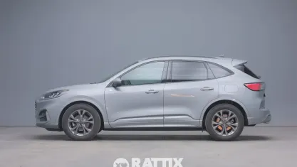 Usata Ford Kuga ST-Line 120 CV (88 kW) 2023 Grey matter SUV