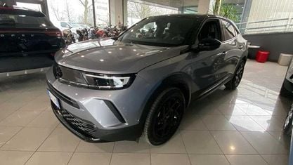 Usata Opel Mokka GS Line 131 CV (96 kW) 2023 Grigio SUV