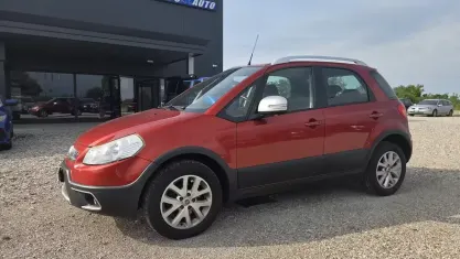 Usata Fiat Sedici 134 CV (98 kW) 2012 Rosso SUV