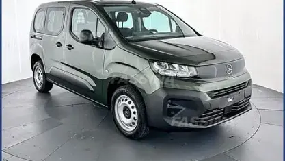 Nuova Opel Combo Edition+ 101 CV (74 kW) 2025 Verde Monovolume