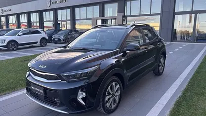Usata Kia Stonic Style 101 CV (74 kW) 2023 SUV