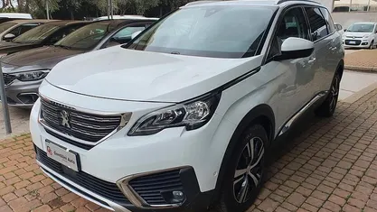 Usata Peugeot 5008 Allure 131 CV (96 kW) 2019 Bianco SUV