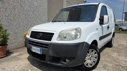 Usata Fiat Doblò 103 CV (75 kW) 2009 Bianco Monovolume