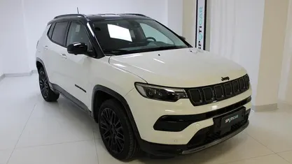 Usata 2024 Jeep Compass SUV | 29.900 € (Buon prezzo)