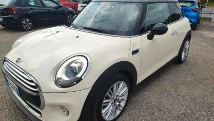 Usata Mini One D Hype 116 CV (85 kW) 2017 Beige Utilitaria