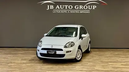 Usata Fiat Punto Lounge 75 CV (55 kW) 2013 Utilitaria