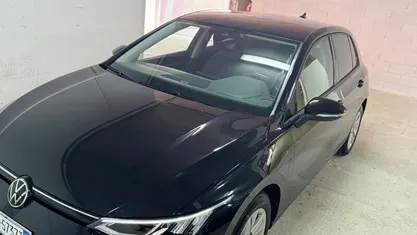 Usata 2022 VW Golf VIII Style Tre volumi | 21.500 € (Buon prezzo)