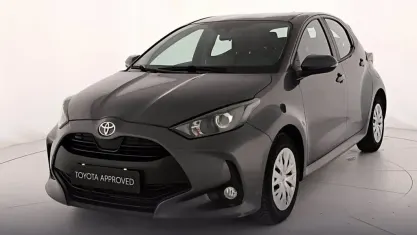 Usata Toyota Yaris Active 72 CV (52 kW) 2022 Dark grey met Utilitaria
